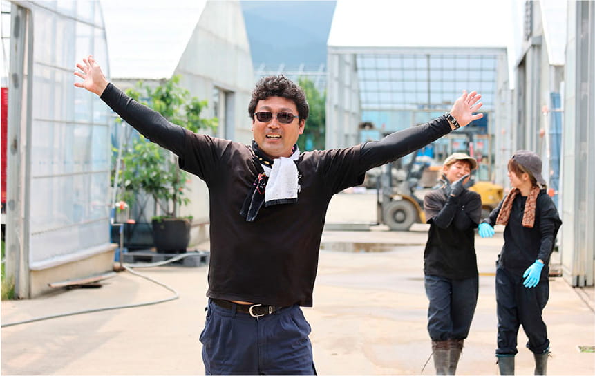 スタッフの集合写真